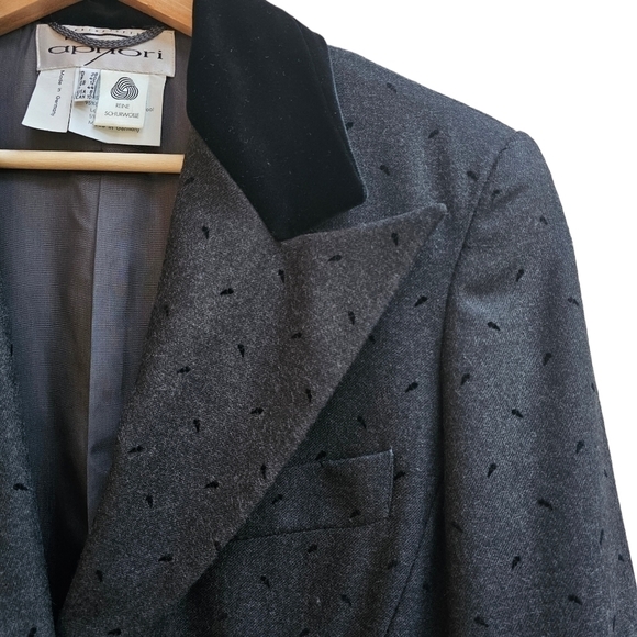 Apriori Wool and Viscose Riding Style Jacket with Bows on Pockets, Size Medium - Picture 5 of 9